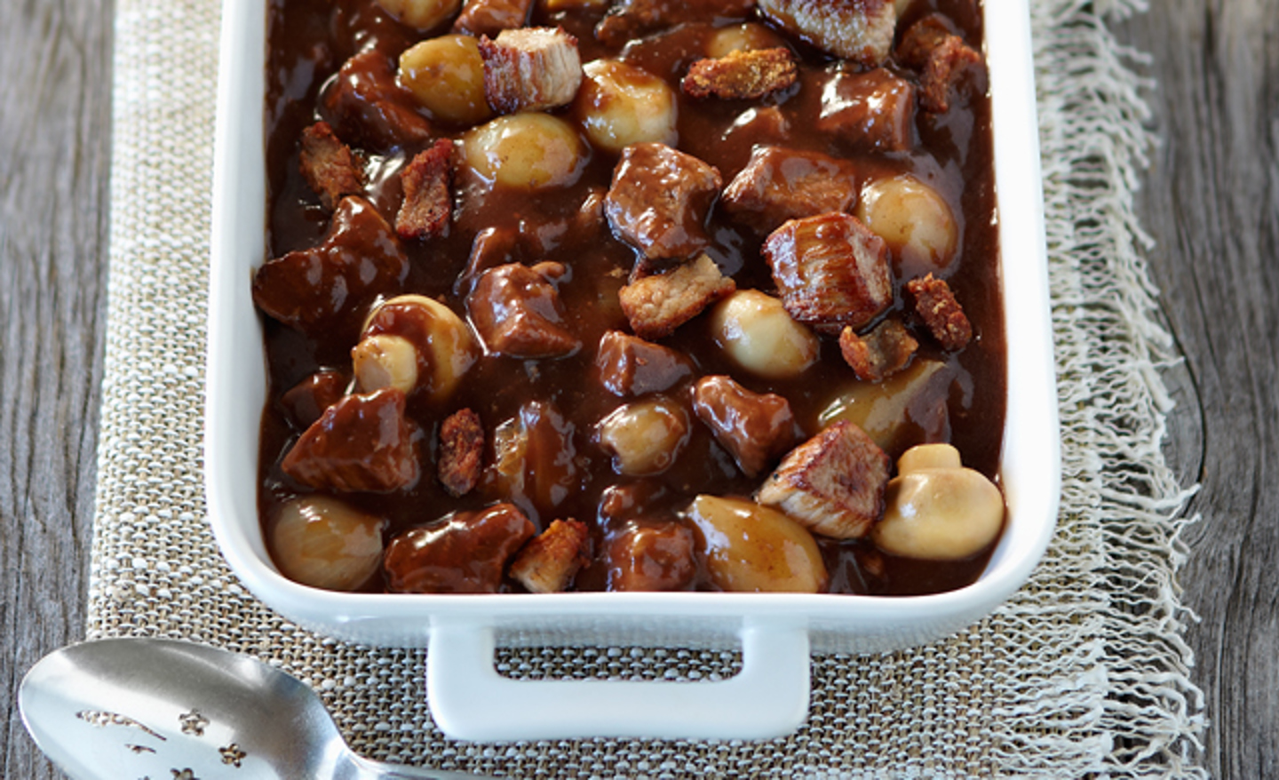 Cubes De Veau Du Quebec Style Bourguignon
