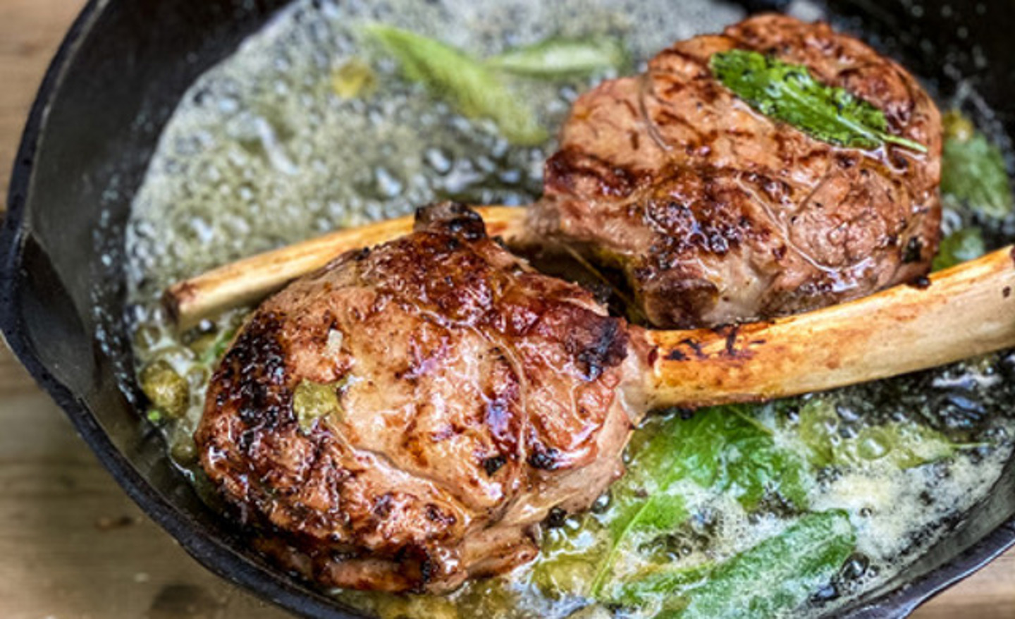 Cotes De Veau Roties Au Beurre A La Sauge Et Aux Petites Capres